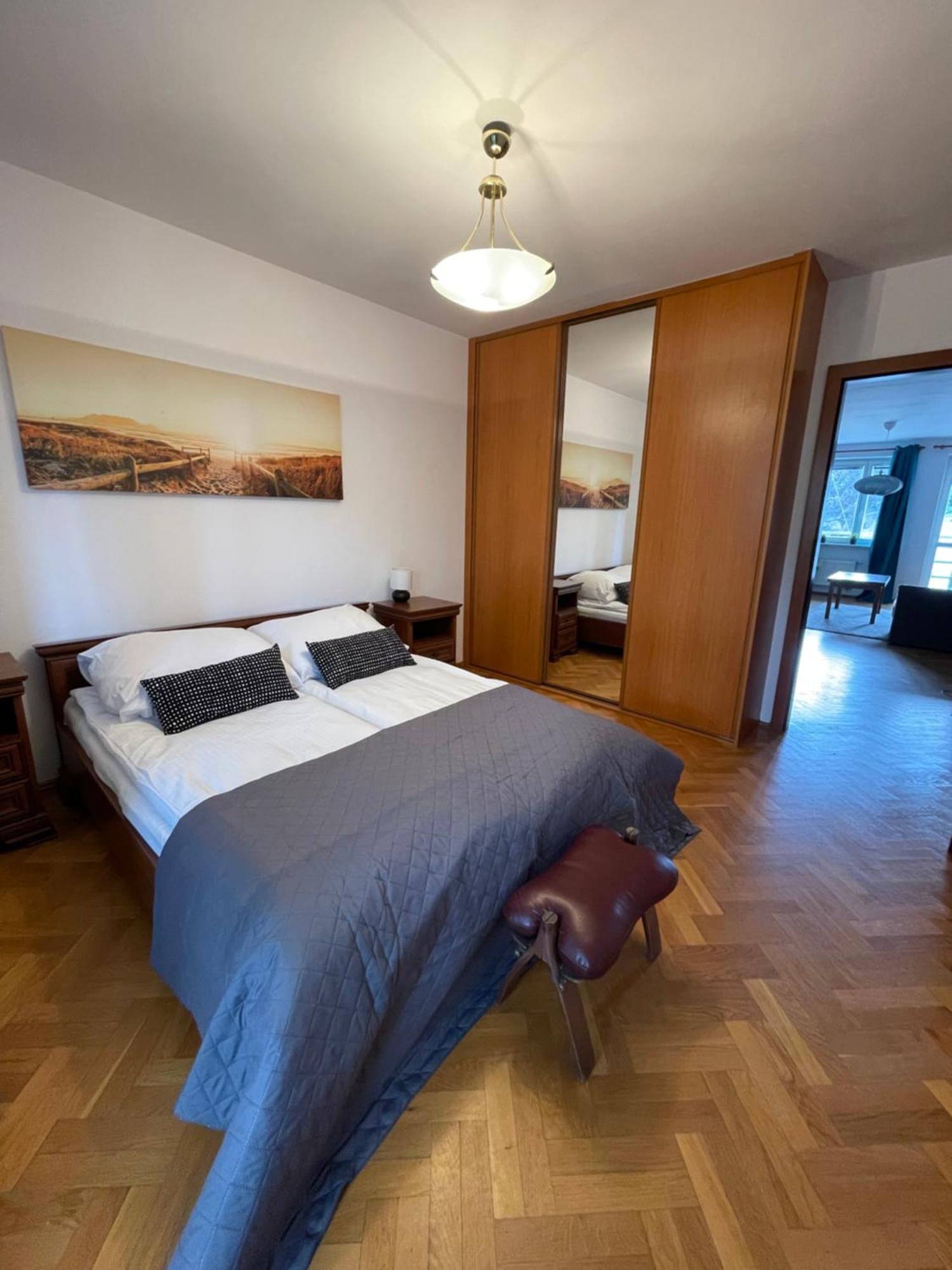 - No 7 Apartment *